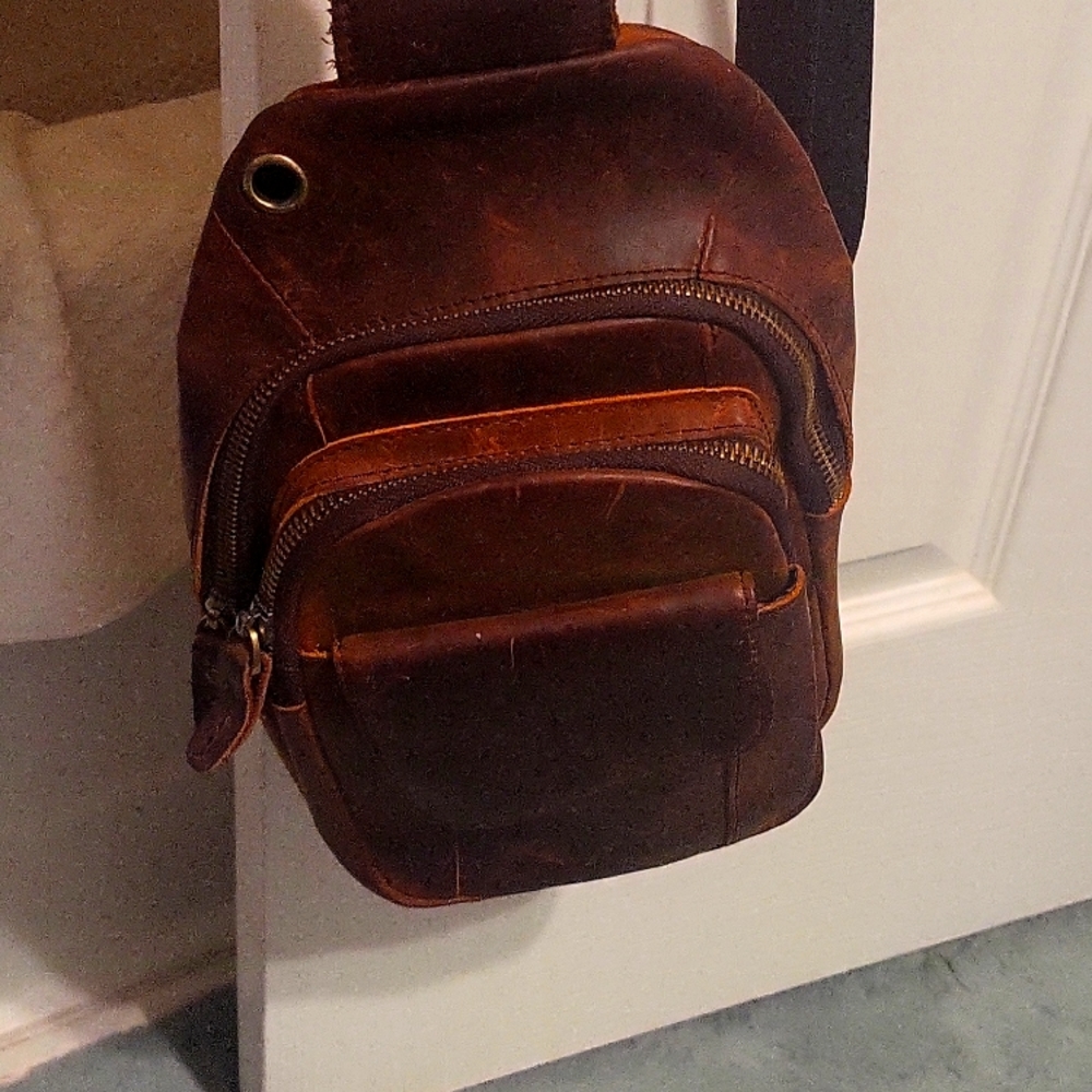 MENS LEATHER BAG